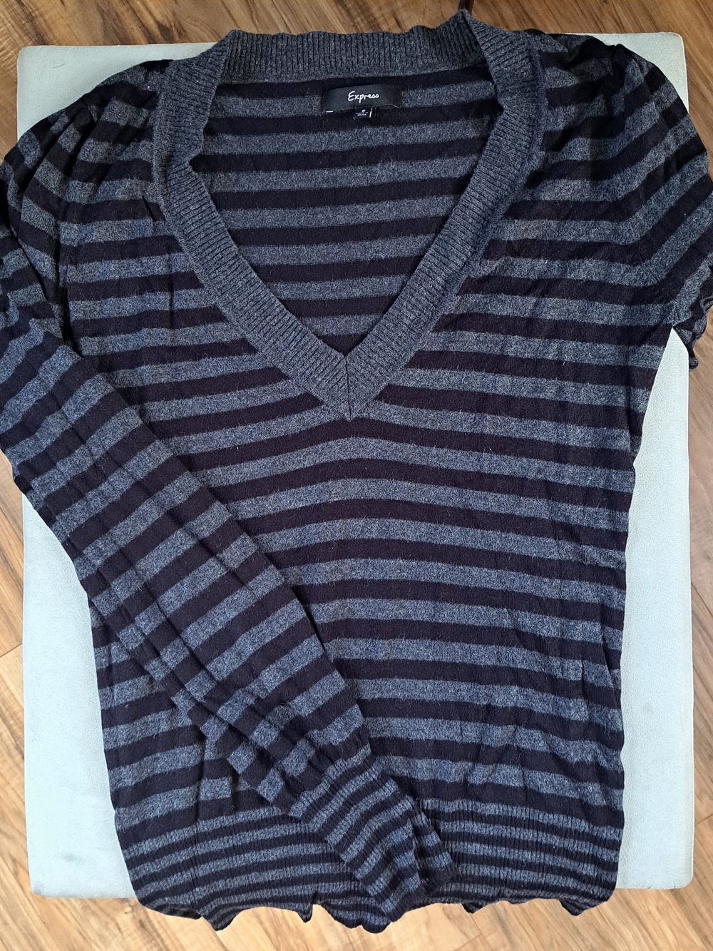 Express Women's Gray and Black Striped V-Neck Sweater